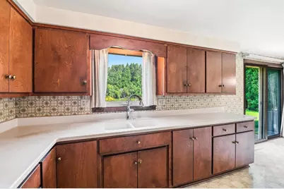 519 Robert Lane, Green Bay, WI 54311 - Photo 10