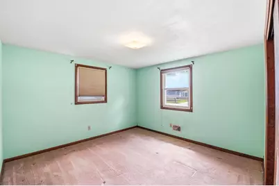519 Robert Lane, Green Bay, WI 54311 - Photo 14
