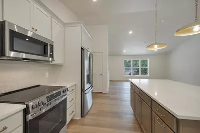 2480 Brenner Place, Green Bay, WI 54301 - Photo 14
