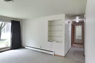 1303 S Fisk St, Green Bay, WI 54304 - Photo 6