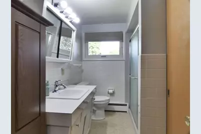 1303 S Fisk Street, Green Bay, WI 54304 - Photo 20