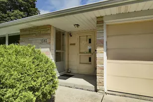1303 S Fisk St, Green Bay, WI 54304 - Photo 2