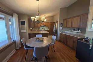 1709 E Bayberry St, Appleton, WI 54915 - Photo 8