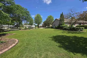 1709 E Bayberry St, Appleton, WI 54915 - Photo 14