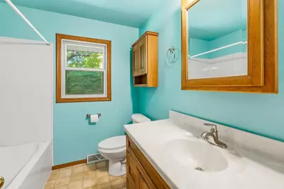 709 Memorial Drive, Kewaskum, WI 53040 - Photo 14