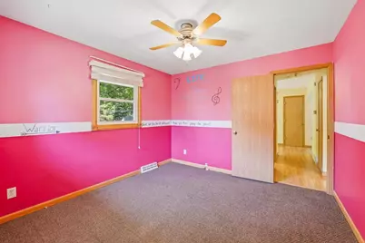 709 Memorial Drive, Kewaskum, WI 53040 - Photo 16