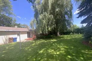 1129 Alva St, Menasha, WI 54952 - Photo 8