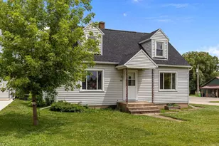 625 S Watertown St, Waupun, WI 53963 - Photo 1