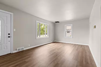 625 S Watertown Street, Waupun, WI 53963 - Photo 6