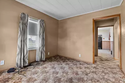 1073 Caroline Street, Green Bay, WI 54303 - Photo 4