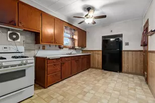 1073 Caroline St, Green Bay, WI 54303 - Photo 6