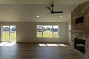 N9271 Anton St, Appleton, WI 54915 - Photo 24