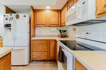 1202 Willow Bend Lane, Oshkosh, WI 54904 - Photo 8