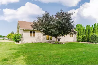 1202 Willow Bend Lane, Oshkosh, WI 54904 - Photo 24