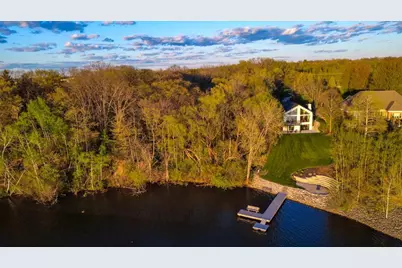 2080 Greenleaf Road, De Pere, WI 54115 - Photo 68