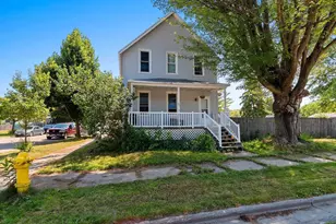 2101 Sherman St, Marinette, WI 54143 - Photo 24