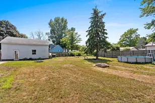 2101 Sherman St, Marinette, WI 54143 - Photo 28