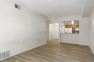 400 N Richmond St, Appleton, WI 54914 - Photo 6