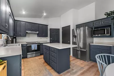 N9421 Olde Oak Tree Court, Appleton, WI 54915 - Photo 10