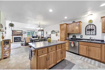 467 Longwood Lane, Wrightstown, WI 54180 - Photo 8