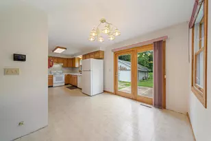619 Riverview Dr, Winneconne, WI 54986 - Photo 4