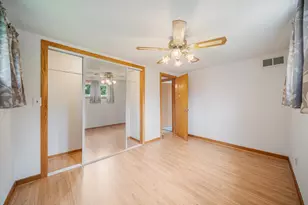 619 Riverview Dr, Winneconne, WI 54986 - Photo 14