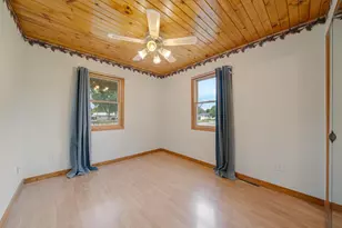 619 Riverview Dr, Winneconne, WI 54986 - Photo 10