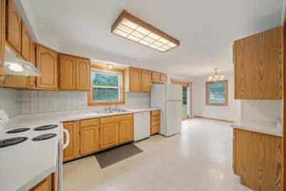 619 Riverview Drive, Winneconne, WI 54986 - Photo 2