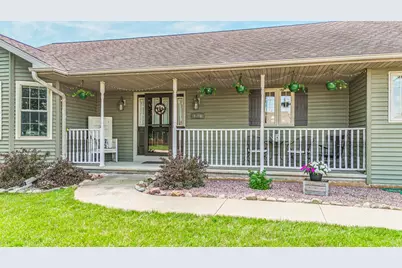 1108 Mistletoe Lane, Winneconne, WI 54986 - Photo 2