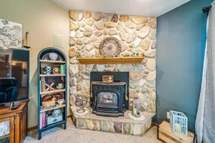 1108 Mistletoe Ln, Winneconne, WI 54986 - Photo 6