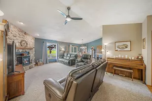 1108 Mistletoe Ln, Winneconne, WI 54986 - Photo 8