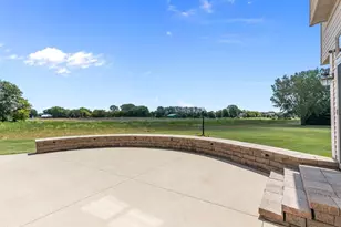 W7415 Ridge Top Dr, Neenah, WI 54956 - Photo 68