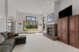 W7415 Ridge Top Dr, Neenah, WI 54956 - Photo 10