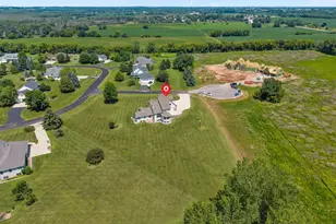 W7415 Ridge Top Dr, Neenah, WI 54956 - Photo 66