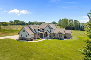 W7415 Ridge Top Dr, Neenah, WI 54956 - Photo 6