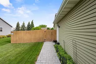 1427 Anthem Dr, Neenah, WI 54956 - Photo 42