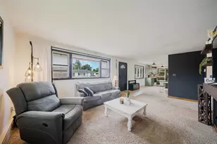 312 E Cecil St, Neenah, WI 54956 - Photo 2