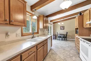 101 Rose Lawn Blvd, Green Bay, WI 54301 - Photo 12