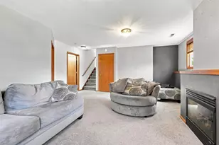 75 Rolling Green Cir, Oshkosh, WI 54904 - Photo 18