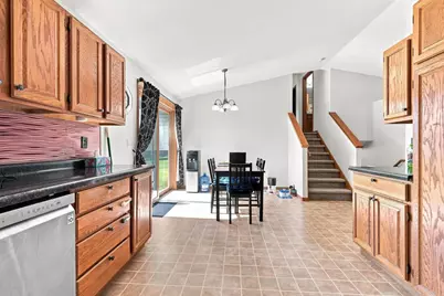 75 Rolling Green Circle, Oshkosh, WI 54904 - Photo 10