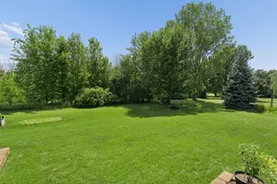 W6445 Cherrybark Cir, Menasha, WI 54952 - Photo 38