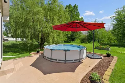 W6445 Cherrybark Circle, Menasha, WI 54952 - Photo 32