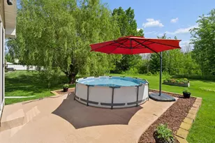W6445 Cherrybark Cir, Menasha, WI 54952 - Photo 32