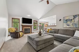 W6445 Cherrybark Cir, Menasha, WI 54952 - Photo 4