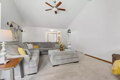W6445 Cherrybark Circle, Menasha, WI 54952 - Photo 6