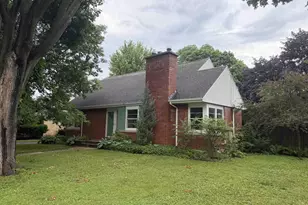 822 Evans St, Oshkosh, WI 54901 - Photo 1