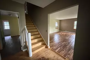 822 Evans St, Oshkosh, WI 54901 - Photo 4