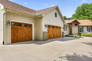 4305 Stoney Ridge Trail, Oshkosh, WI 54904 - Photo 2
