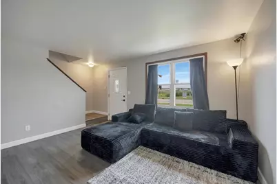 242 N Taylor Street, Green Bay, WI 54303 - Photo 2