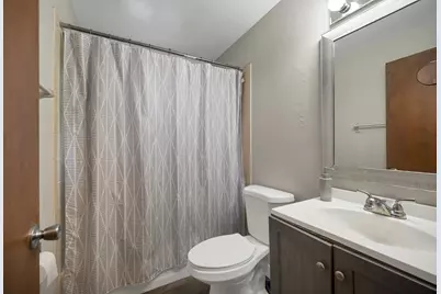 242 N Taylor Street, Green Bay, WI 54303 - Photo 18